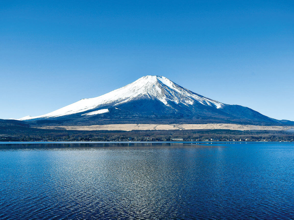 撮影地／山梨県南都留郡山中湖村 長池親水公園『初春の富士山』 写真提供／技術部 石幡 和也